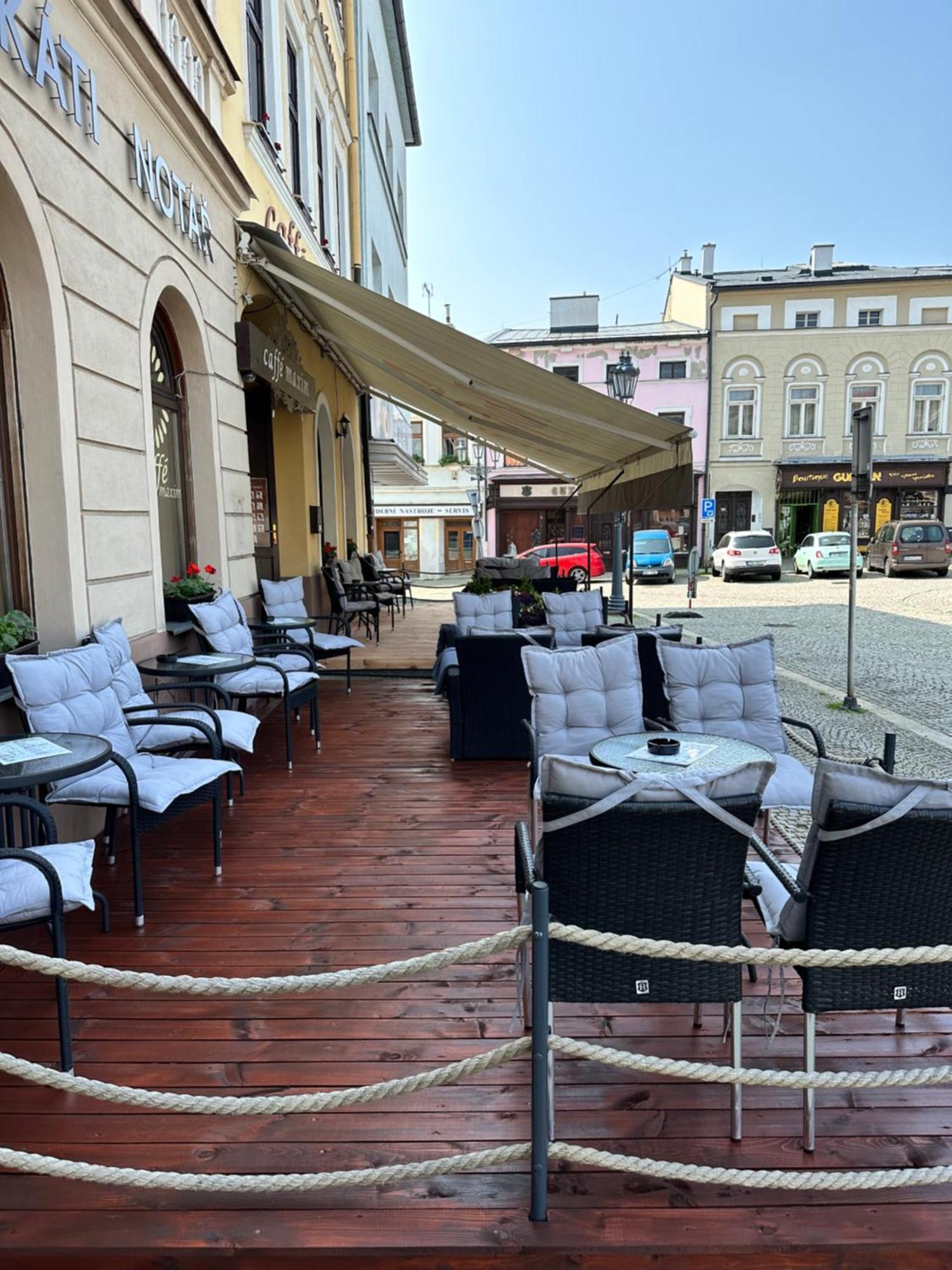 Studia Maxim Apartman Frýdek-Místek Kültér fotó