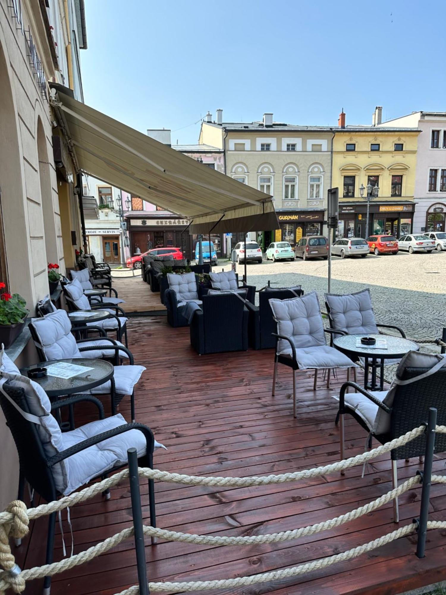 Studia Maxim Apartman Frýdek-Místek Kültér fotó