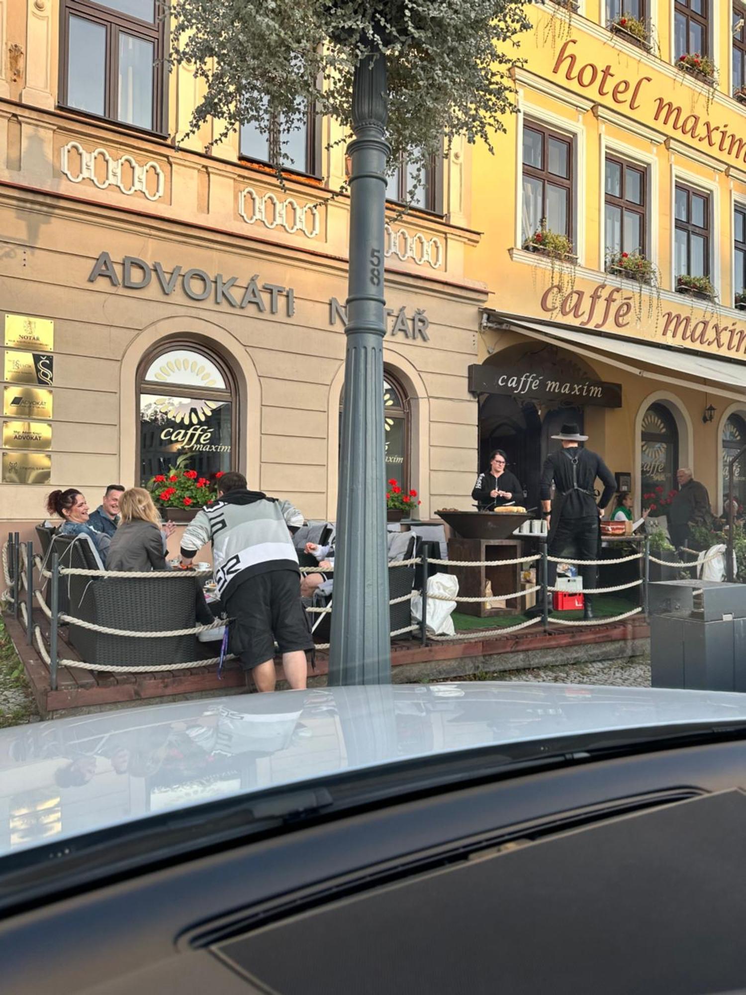 Studia Maxim Apartman Frýdek-Místek Kültér fotó