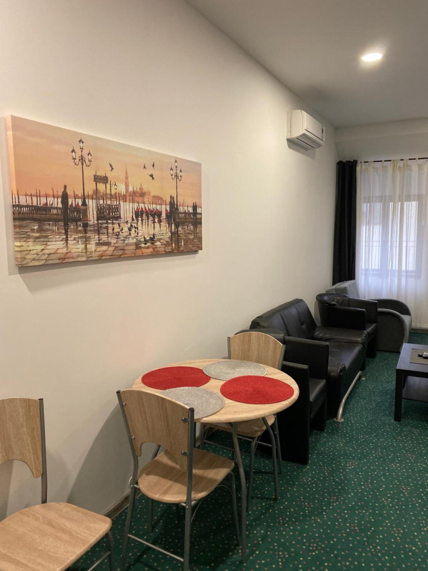 Studia Maxim Apartman Frýdek-Místek Kültér fotó
